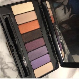 Kay von d poetics true romance palette